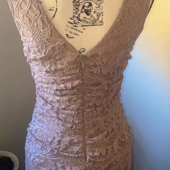 𝗡𝗜𝗚𝗛𝗧𝗪𝗔𝗬 𝗠𝗘𝗧𝗔𝗟𝗟𝗜𝗖 𝗟𝗔𝗖𝗘 𝗚𝗢𝗪𝗡 - Picture 4 of 12